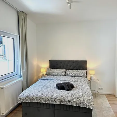 Modernes Mit Gehobener Ausstattung Apartment *