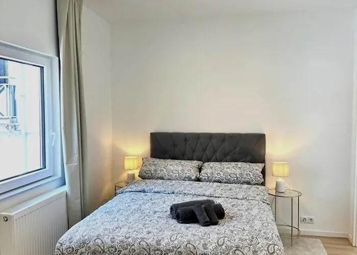 Modernes Mit Gehobener Ausstattung Apartment *