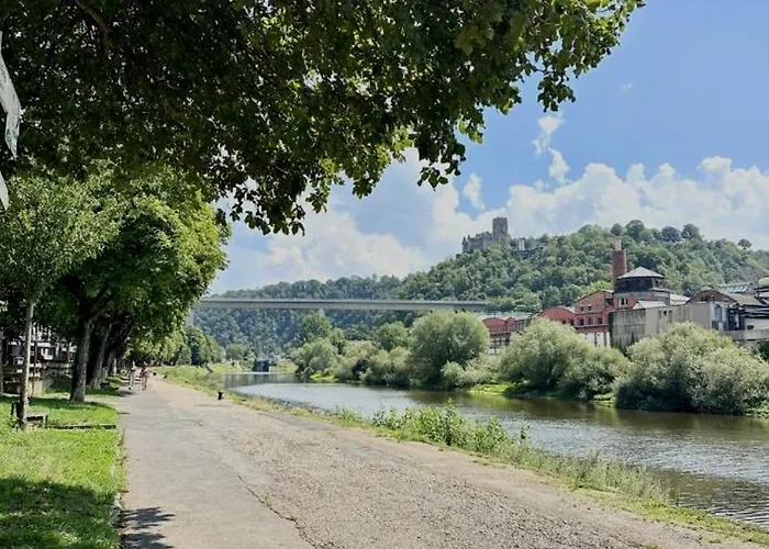 Modernes Mit Gehobener Ausstattung *